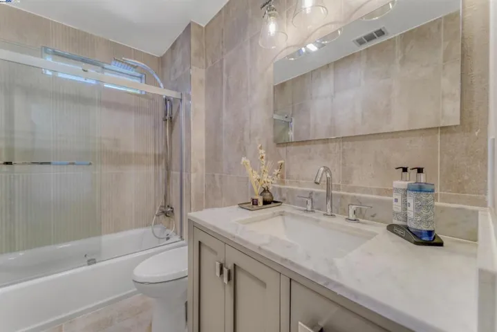 975 E Homestead Rd, Sunnyvale, California 94087