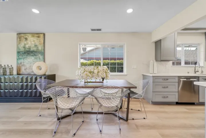975 E Homestead Rd, Sunnyvale, California 94087