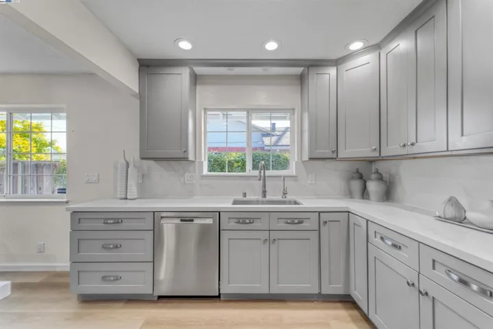 975 E Homestead Rd, Sunnyvale, California 94087