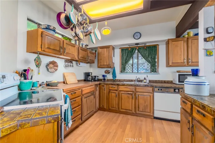 3065 Edgewood Drive, Kelseyville, California 95451