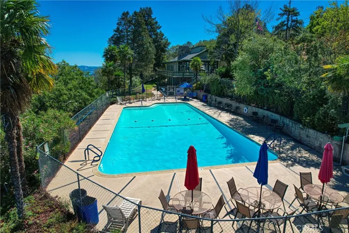 HOA pool