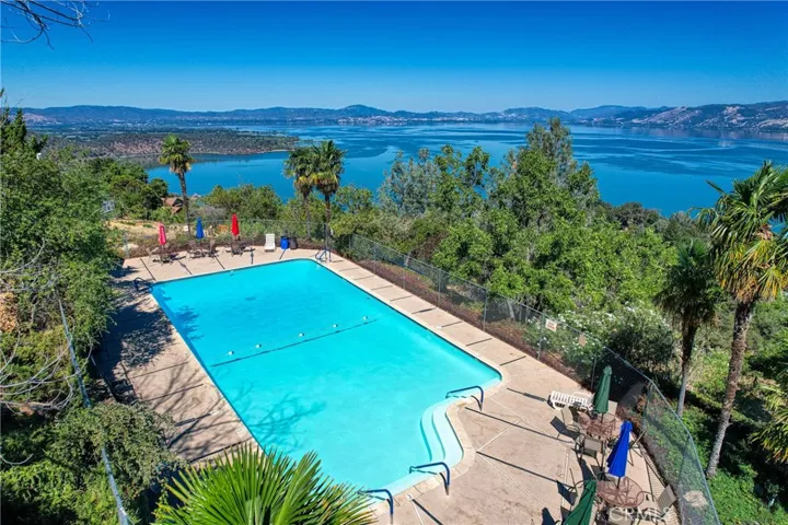 HOA pool