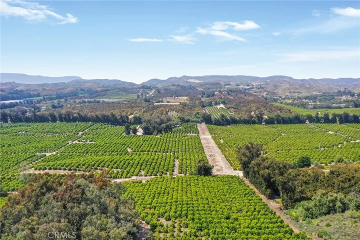 12264 Palmer Drive, Moorpark, California 93021