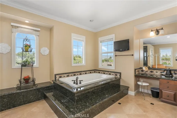 12264 Palmer Drive, Moorpark, California 93021