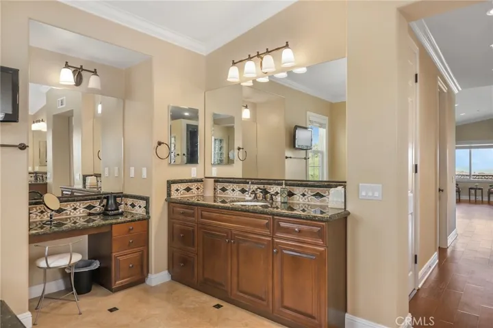 12264 Palmer Drive, Moorpark, California 93021