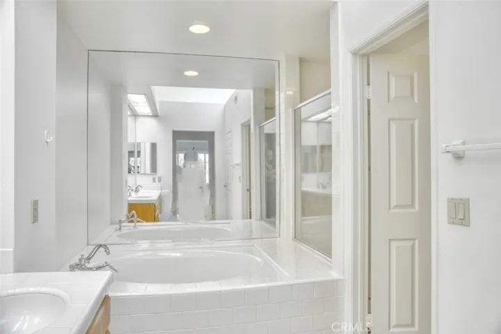 9 Sarena, Irvine, California 92612