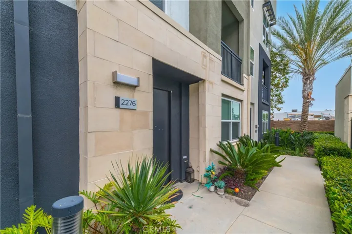 2276 Synergy, Irvine, California 92614