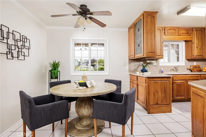 Breakfast nook