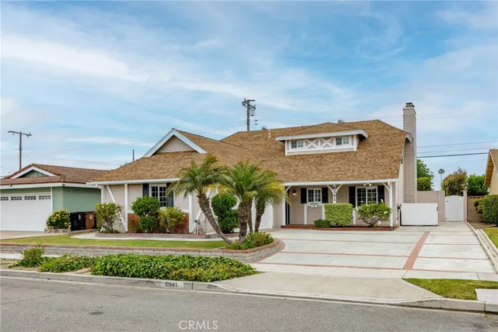 Front with large driveway (RV parking)