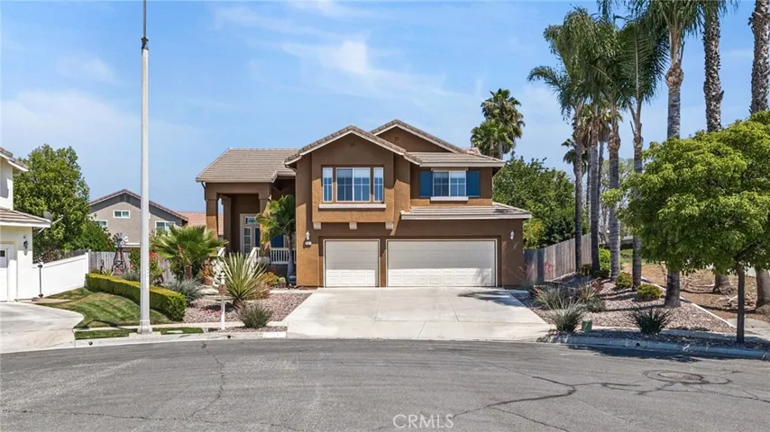 1137 Acapulco Circle, Corona, California 92882
