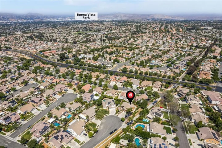 1137 Acapulco Circle, Corona, California 92882