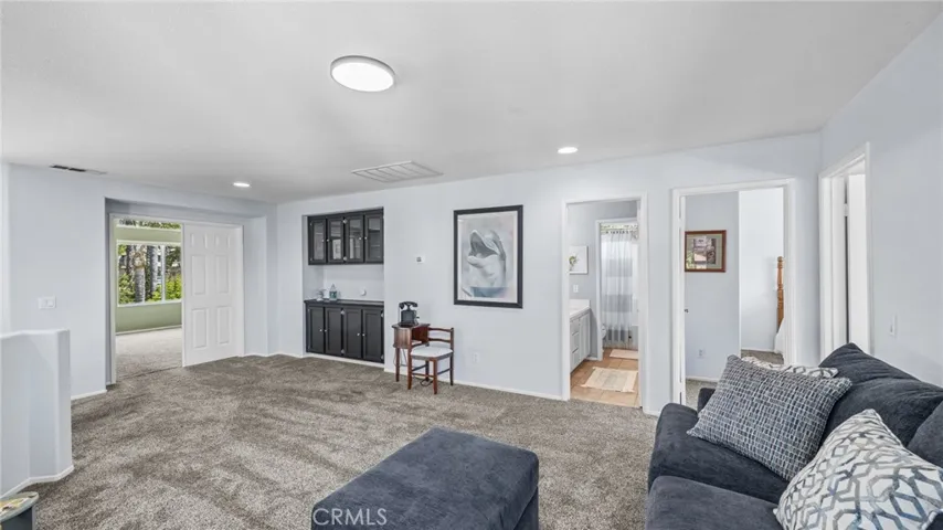 1137 Acapulco Circle, Corona, California 92882
