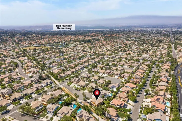 1137 Acapulco Circle, Corona, California 92882