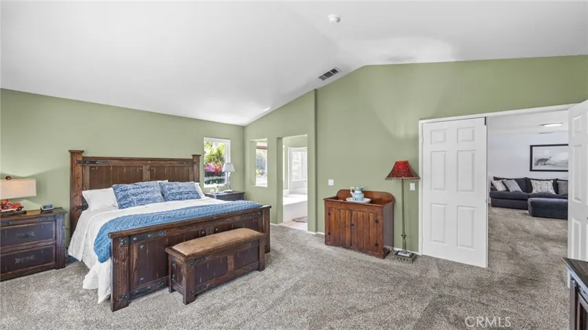1137 Acapulco Circle, Corona, California 92882