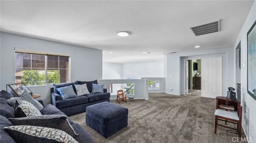 1137 Acapulco Circle, Corona, California 92882