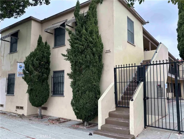 1922 Locust Avenue, Long Beach, California 90806