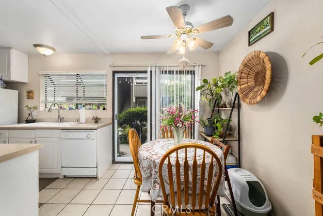 Breakfast nook, or enjoy your breakfast out on the patio!