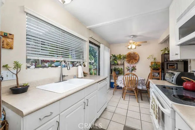 207 Springview, Irvine, California 92620