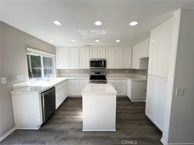 3440 New York Drive, Corona, California 92882