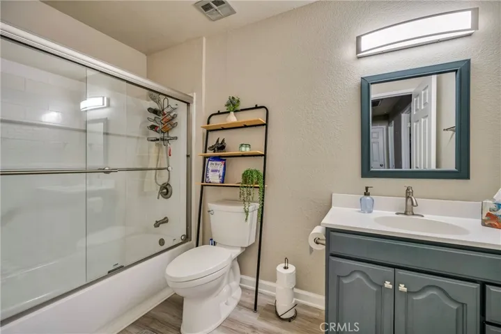 1632 Montana Vista Street, Lakeport, California 95453
