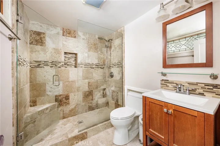 2260 Crestview Drive A, Laguna Beach, California 92651