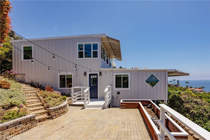 2260 Crestview Drive A, Laguna Beach, California 92651
