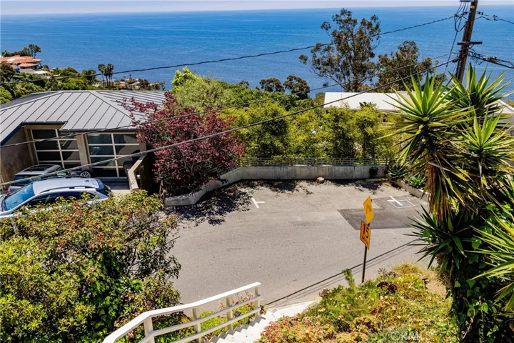 2260 Crestview Drive A, Laguna Beach, California 92651