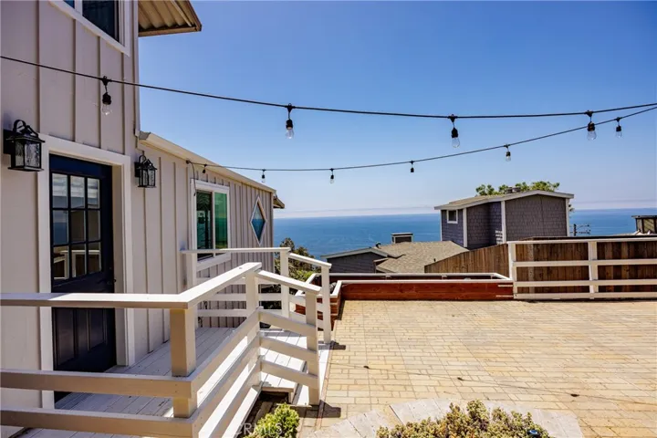 2260 Crestview Drive A, Laguna Beach, California 92651