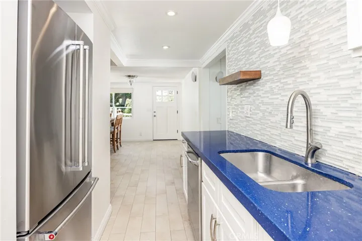 2260 Crestview Drive A, Laguna Beach, California 92651