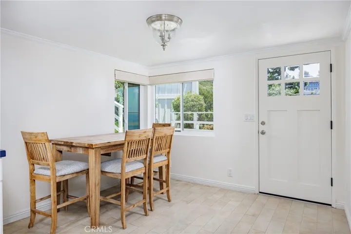 2260 Crestview Drive A, Laguna Beach, California 92651
