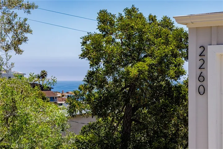 2260 Crestview Drive A, Laguna Beach, California 92651