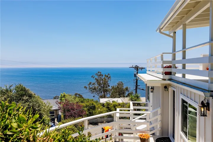 2260 Crestview Drive A, Laguna Beach, California 92651