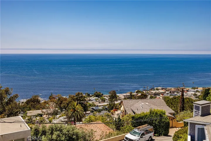 2260 Crestview Drive A, Laguna Beach, California 92651