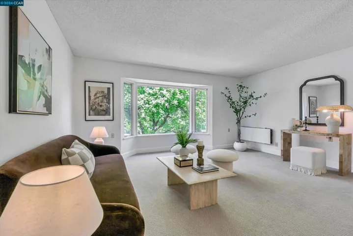 3317 Tice Creek Dr 7, Walnut Creek, California 94595