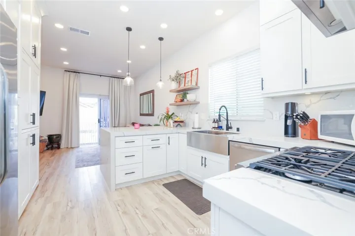 10651 Williamsburg Place, Whittier, California 90603