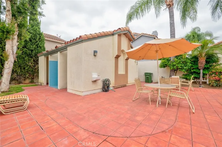 10651 Williamsburg Place, Whittier, California 90603