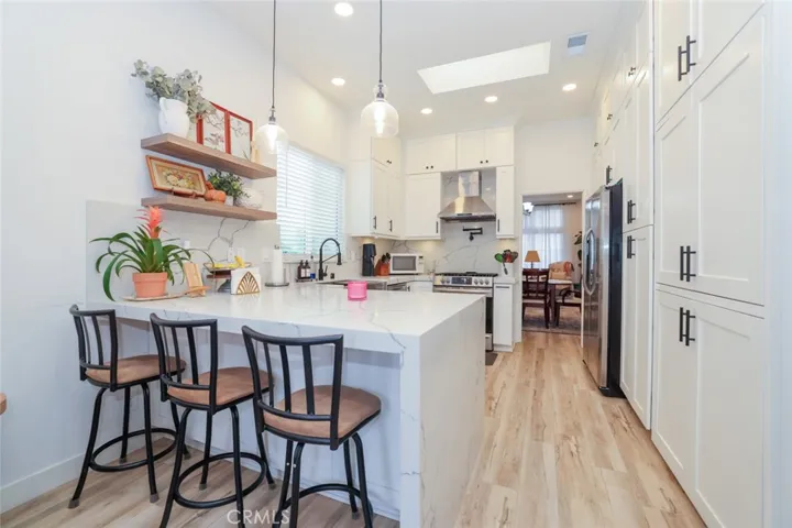 10651 Williamsburg Place, Whittier, California 90603