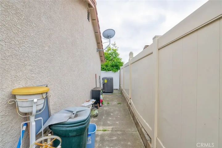 10651 Williamsburg Place, Whittier, California 90603