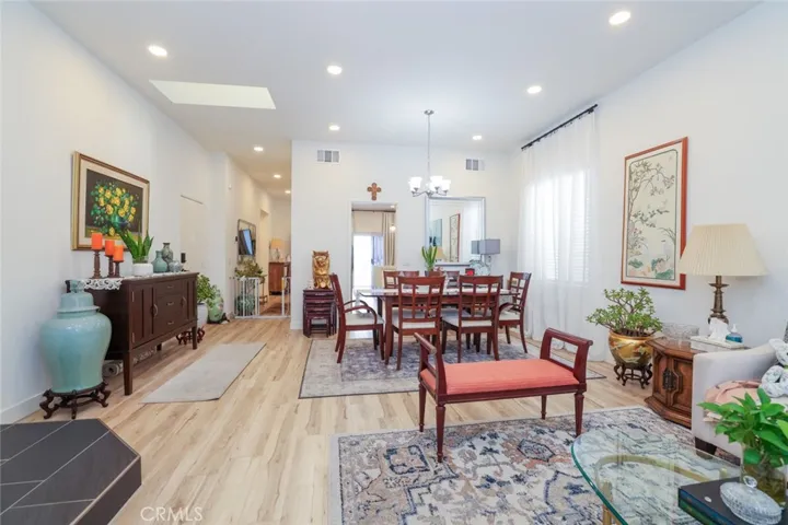 10651 Williamsburg Place, Whittier, California 90603