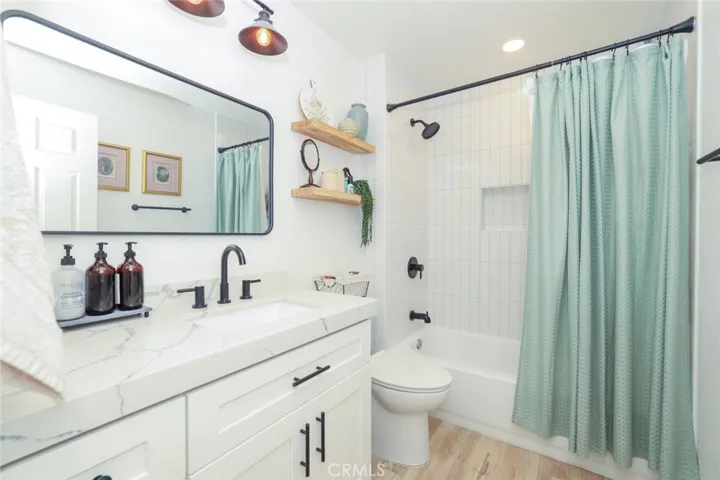 10651 Williamsburg Place, Whittier, California 90603