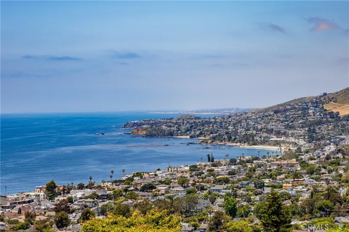 2260 Crestview Drive B, Laguna Beach, California 92651