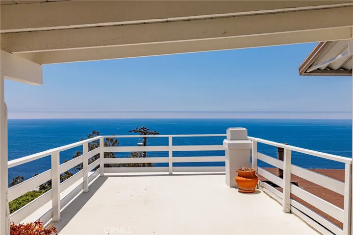 2260 Crestview Drive B, Laguna Beach, California 92651