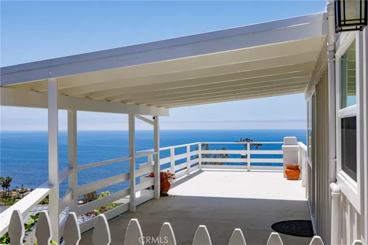 2260 Crestview Drive B, Laguna Beach, California 92651