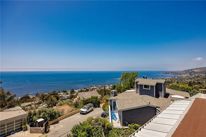 2260 Crestview Drive B, Laguna Beach, California 92651