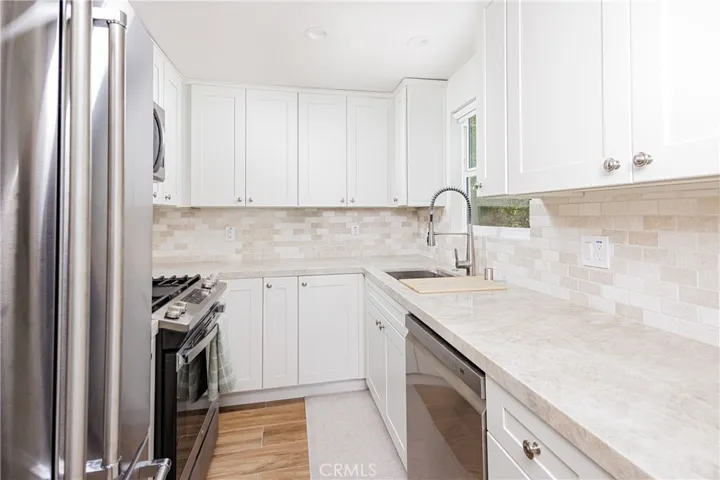 2260 Crestview Drive B, Laguna Beach, California 92651