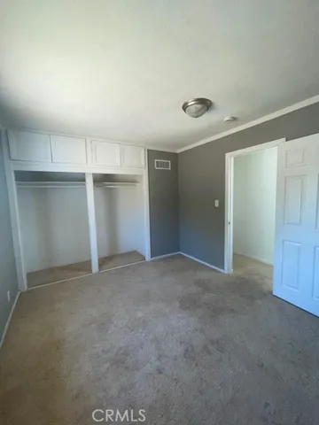9561 Navajo Road, Apple Valley, California 92308