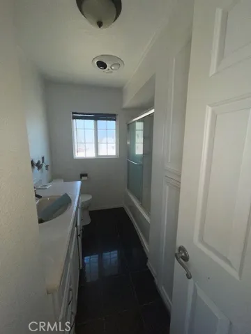 9561 Navajo Road, Apple Valley, California 92308