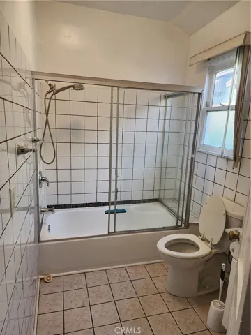 1330 1/2 Master Bathroom