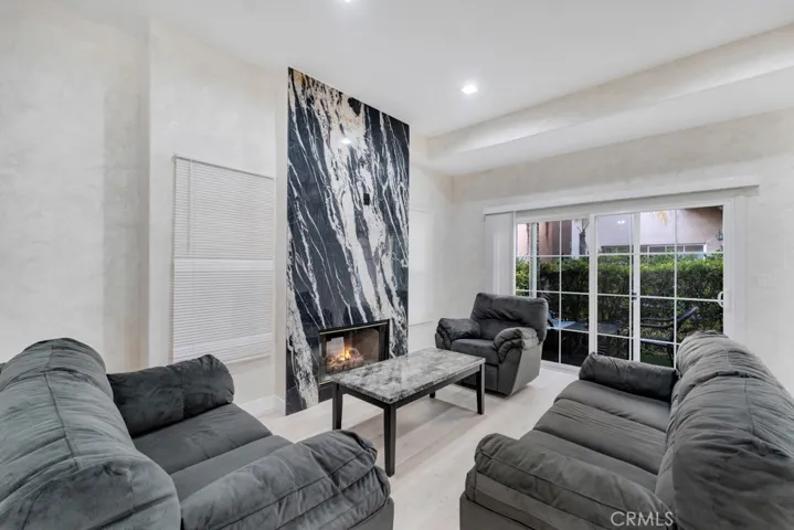 10659 Bloomfield Street, Toluca Lake, California 91602