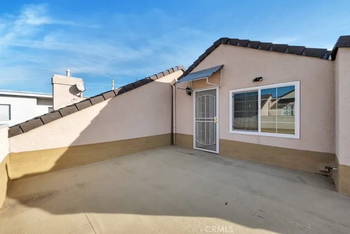 10659 Bloomfield Street, Toluca Lake, California 91602